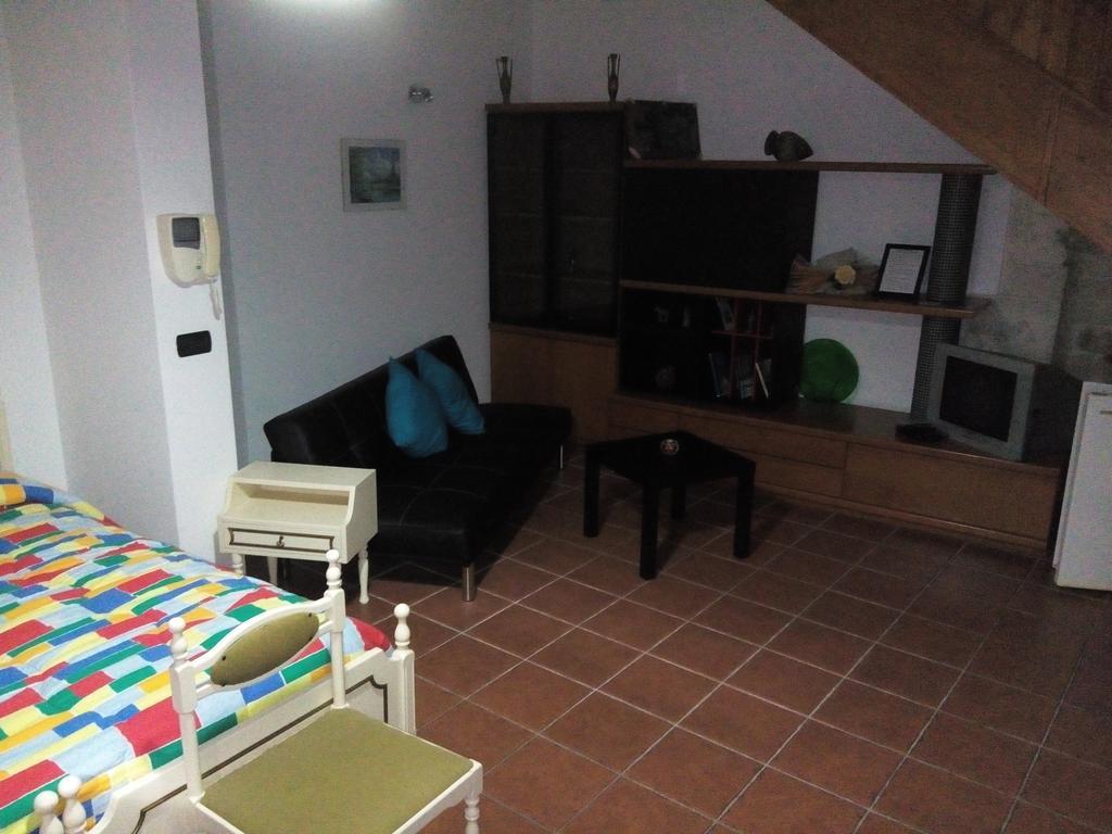 Dimora Donna Clara Panzió Conversano Szoba fotó