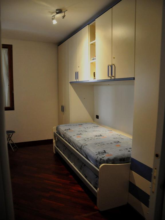 Dimora Donna Clara Panzió Conversano Szoba fotó