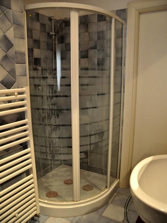 Dimora Donna Clara Panzió Conversano Szoba fotó